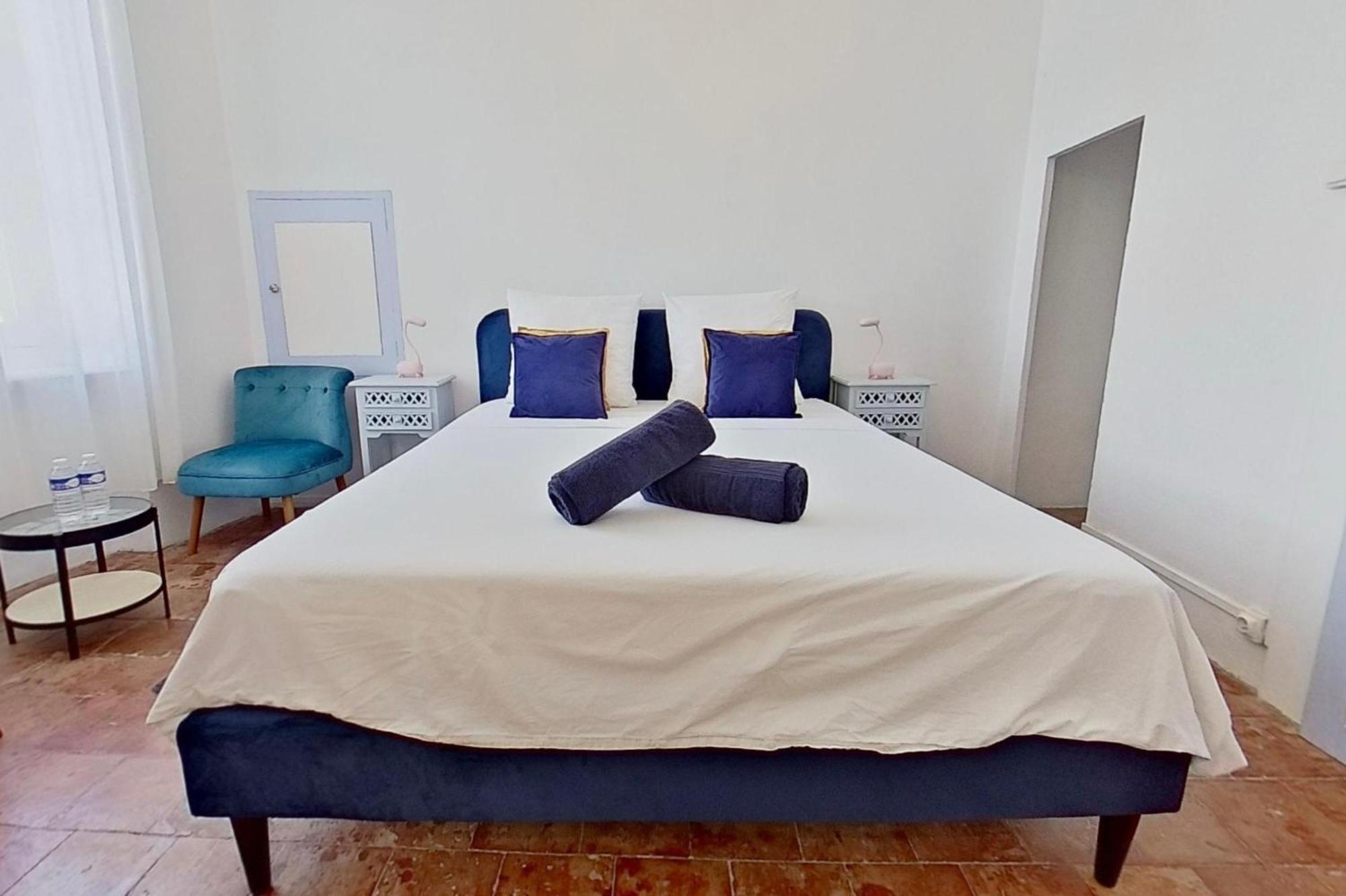 Les 2 Droles D'Oiseaux Bed and Breakfast Luc-sur-Orbieu Eksteriør billede