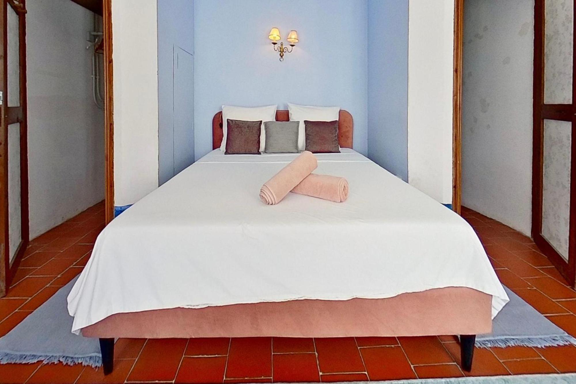 Les 2 Droles D'Oiseaux Bed and Breakfast Luc-sur-Orbieu Eksteriør billede